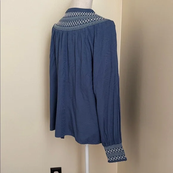 New Westbound Blue Button-Down Blouse - Picture 12 of 15